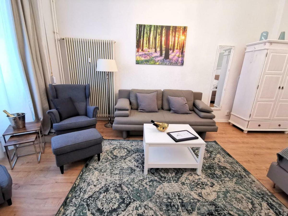 Apartamento Kvh By Rockchair L Superhost Status L Boxspringbett Am Schloss Charlottenburg Welcomes You!