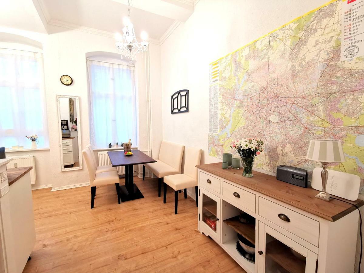 Apartamento Kvh By Rockchair L Superhost Status L Boxspringbett Am Schloss Charlottenburg Welcomes You! *